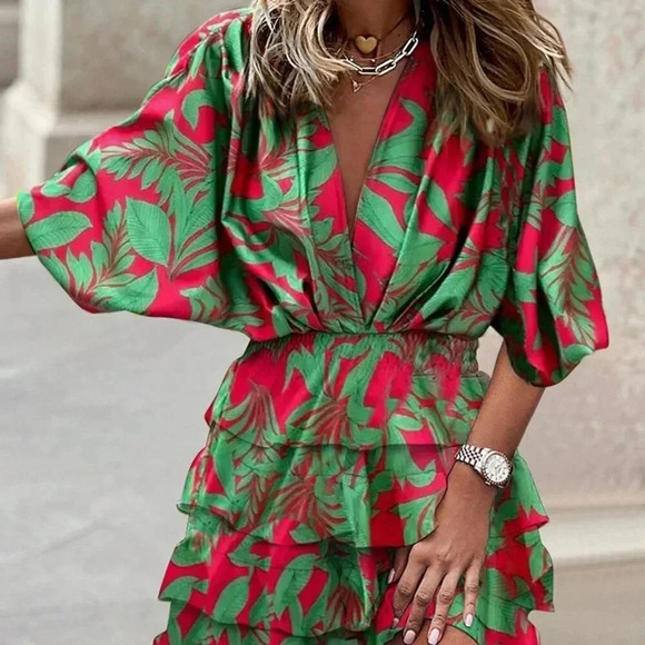 Green Boho Women's Fox Claw Bohemian Waisted V-Neck Dresses - Picture 2 of 3